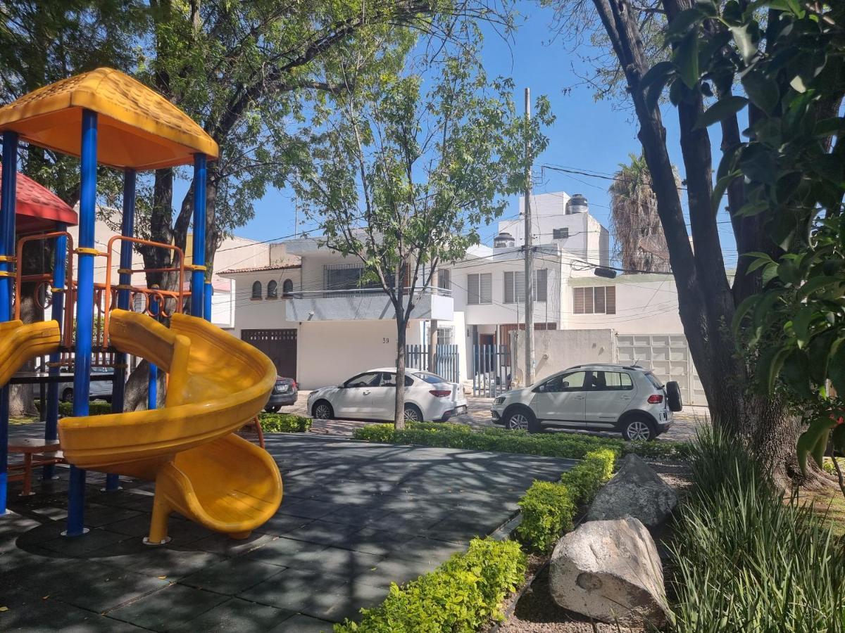 Residencia Ximatario Hotel Queretaro Ngoại thất bức ảnh